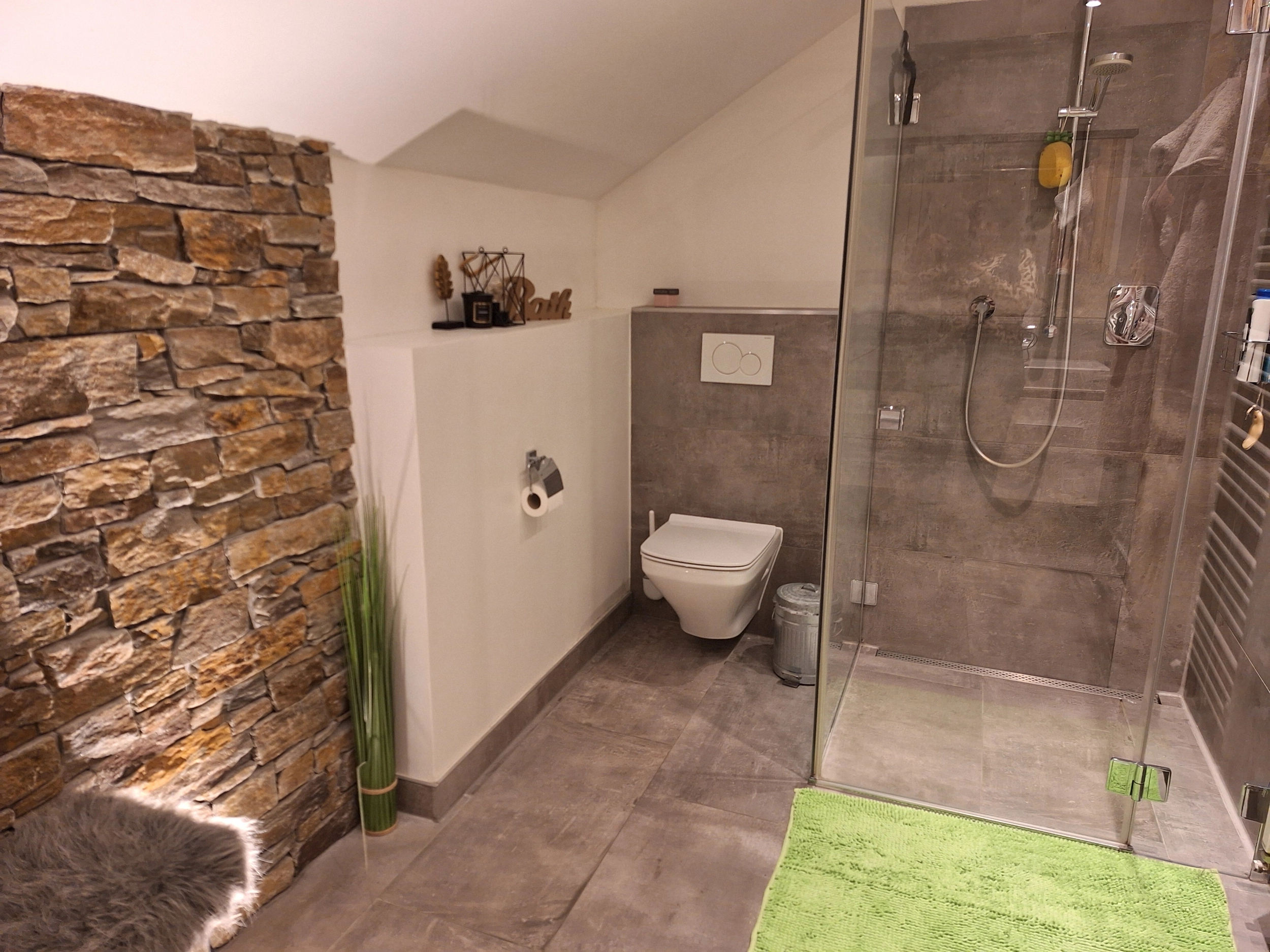 apartrenate-wohnung-badezimmer